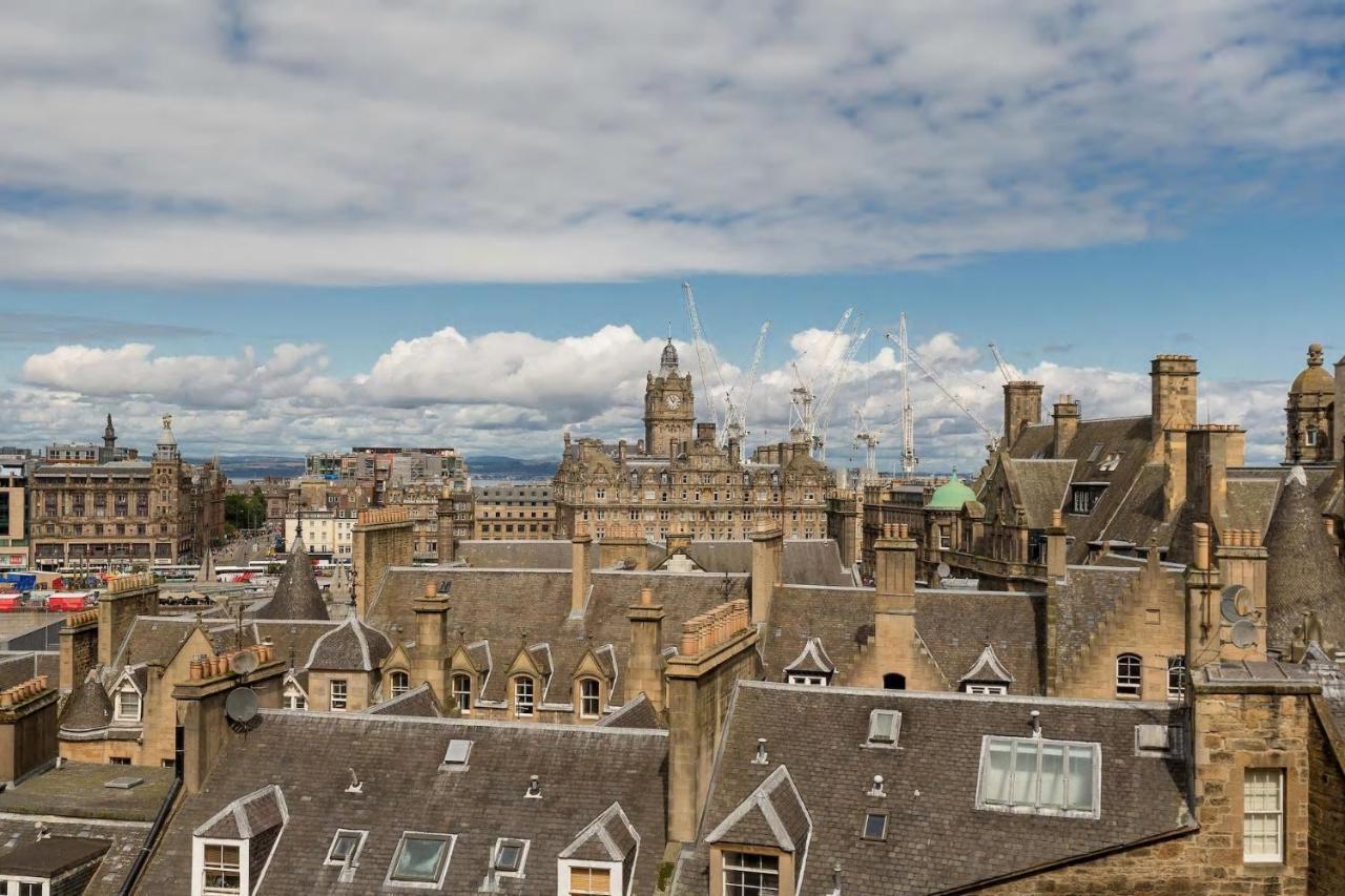 شقة Stunning Panoramic Views: Heart Of The Royal Mile إدنبرة المظهر الخارجي الصورة